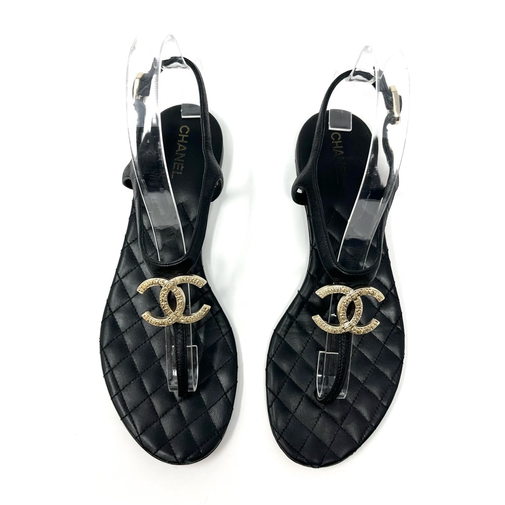 Chanel CC Logo Quilted Flat Thong T Strap Day Sandals Shoes Black Gold 37 6 6.5 - Picture 2 of 12